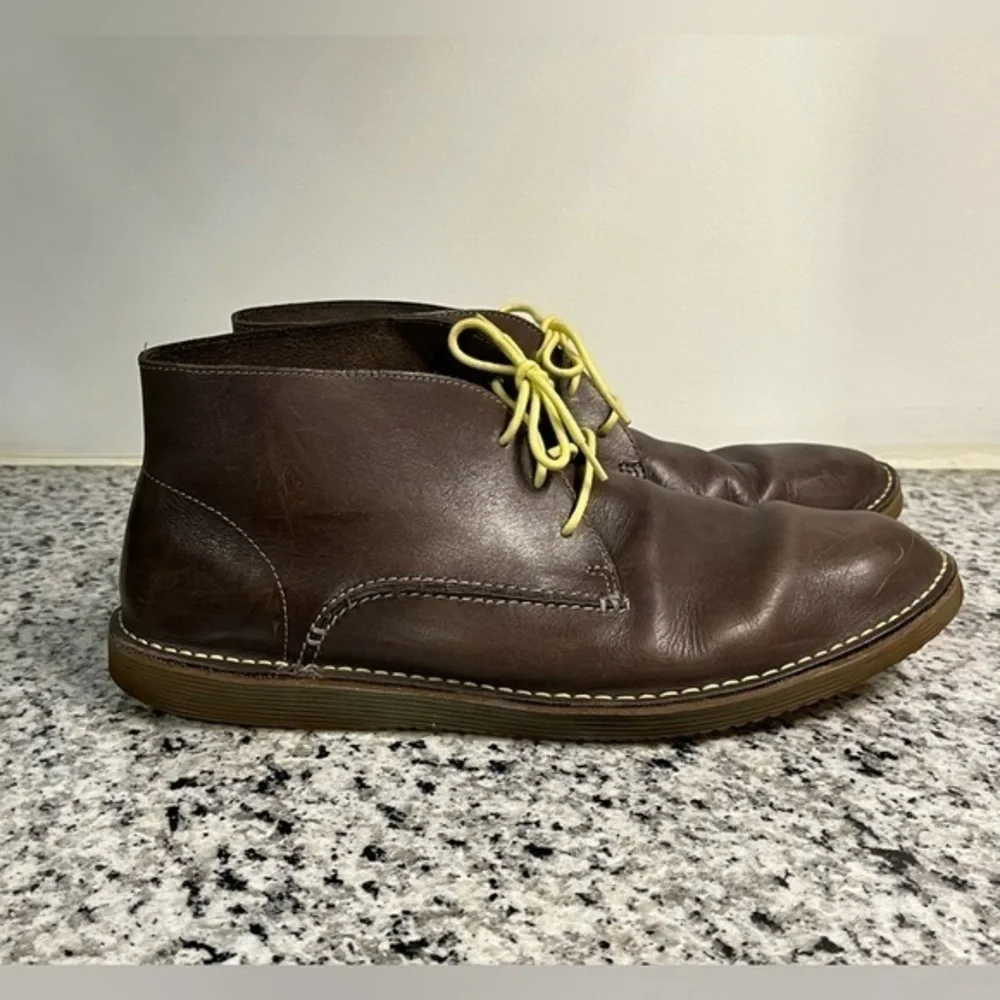 Clarks Darning Leather Chukka Boots
